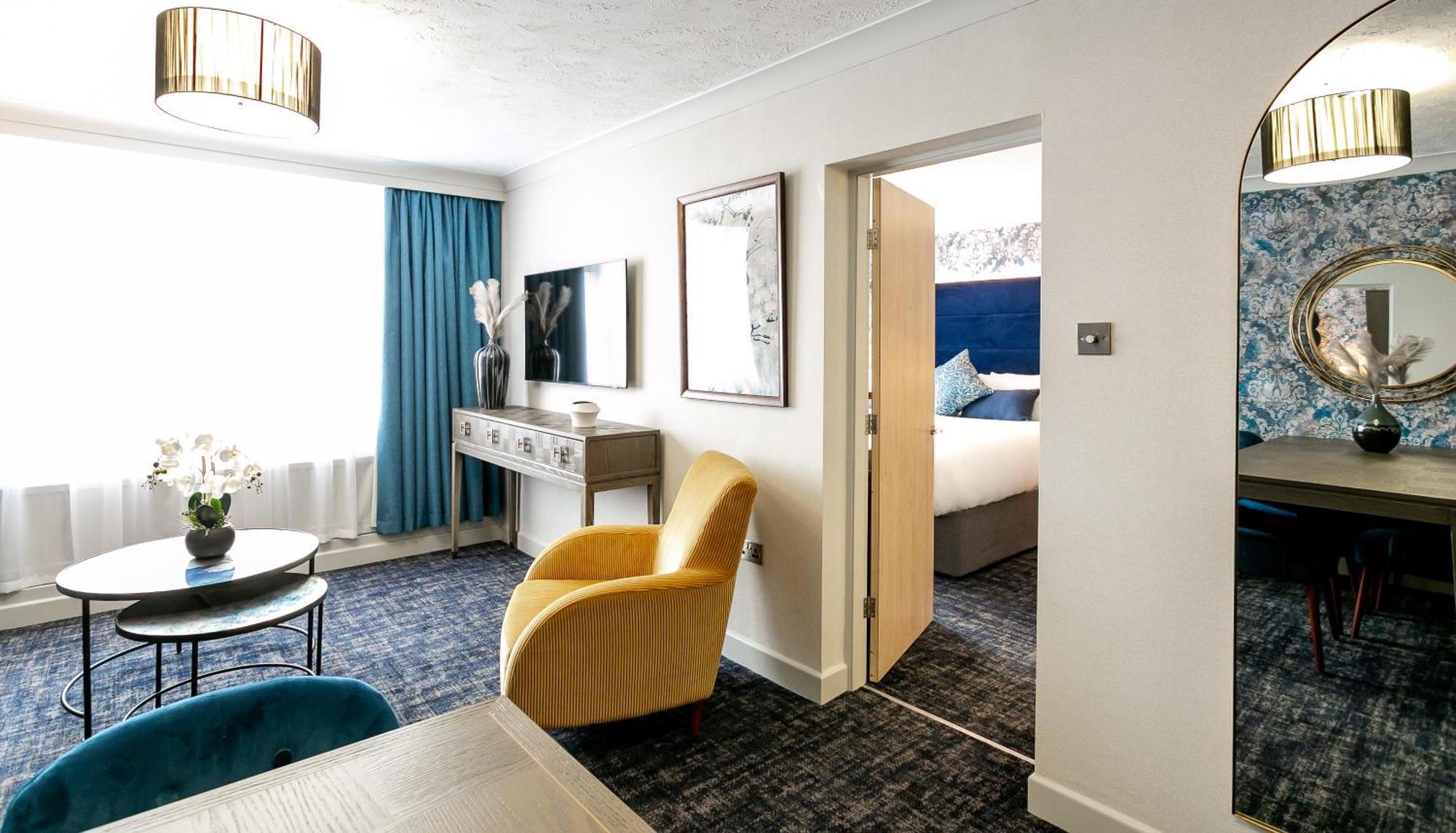 Cedar Court 4* Huddersfield