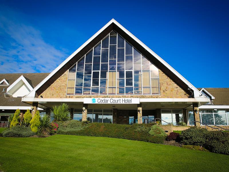 Cedar Court 4* Huddersfield