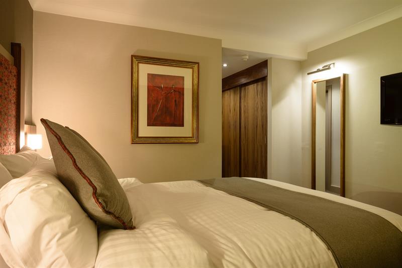 Hotel Cedar Court